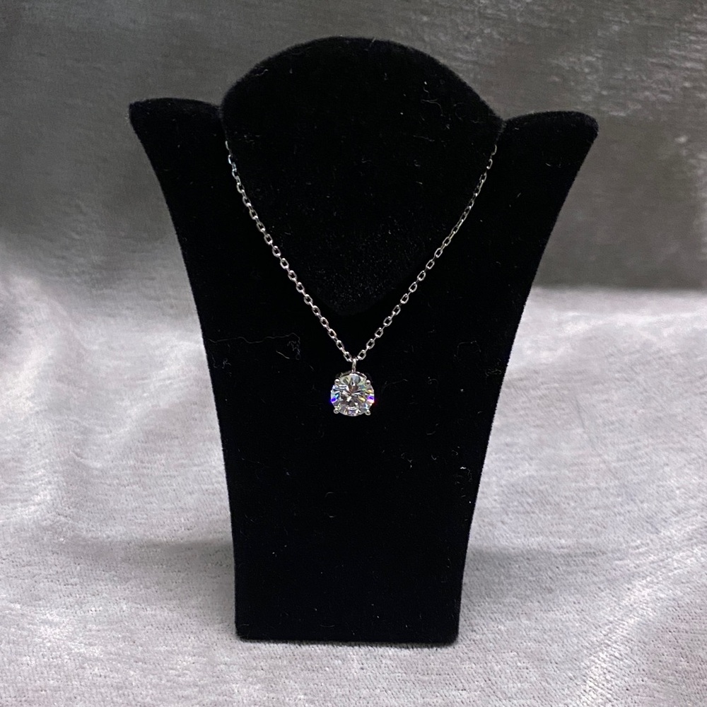 Elegant Sterling Silver Necklace with Crystal Pendant